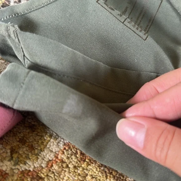 Figs scrub tops - Picture 4 of 5